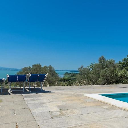 Poloturisticoumbria Rustico Con Piscina Vista Lago 파시냐노술트라시메노 외부 사진