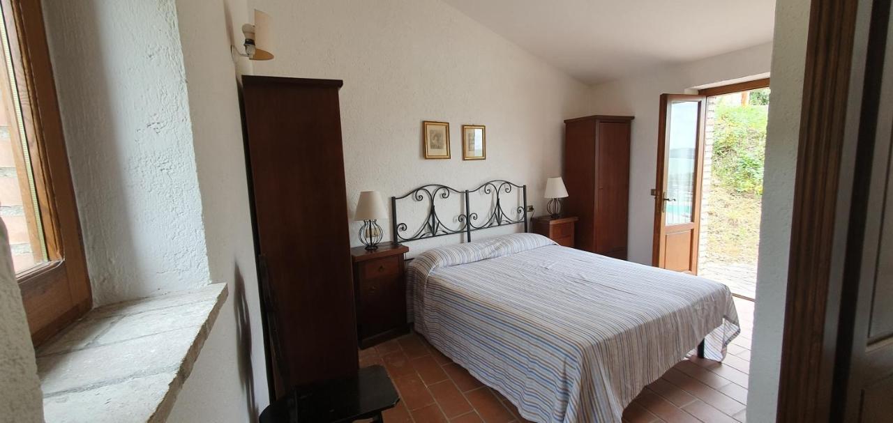 Poloturisticoumbria Rustico Con Piscina Vista Lago 파시냐노술트라시메노 외부 사진